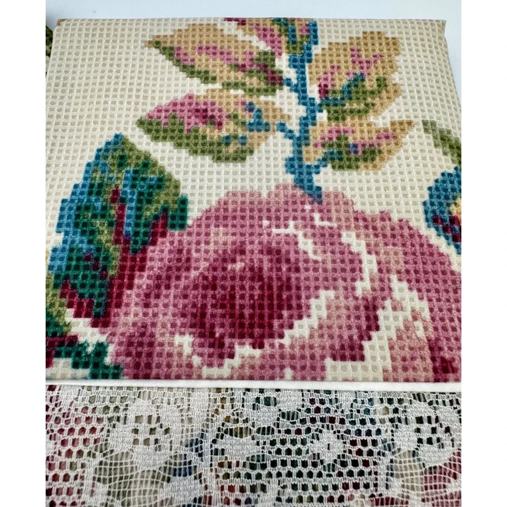 Vintage Cannon Royal Family King Pillowcase Set Floral Lace Cross Stitch Percale